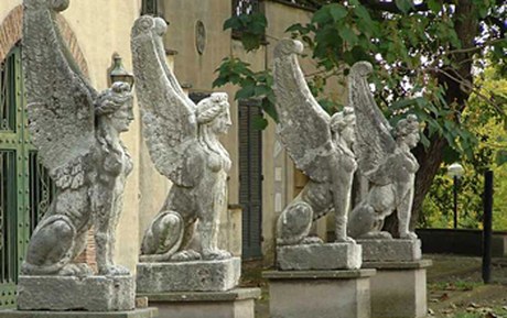 Unisciti agli Amici della Fondazione Federico Zeri e contribuisci in modo concreto a sostenere un'istituzione di eccellenza che promuove la ricerca e la conoscenza della storia dell'arte. Le donazioni usufruiscono dell'ART BONUS. IBAN:  IT09 I030 6902 4771 0000 0004 222 