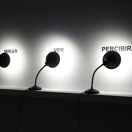 La Fondazione Federico Zeri ospita una sezione della mostra MUNTADAS. INTERCONNESSIONI (Bologna, Villa delle Rose, 18 gennaio-22 marzo 2020). Sono esposti cataloghi e materiali relativi a progetti recenti dell'artista spagnolo Antoni Muntadas. La mostra è visitabile negli orari di apertura della biblioteca.